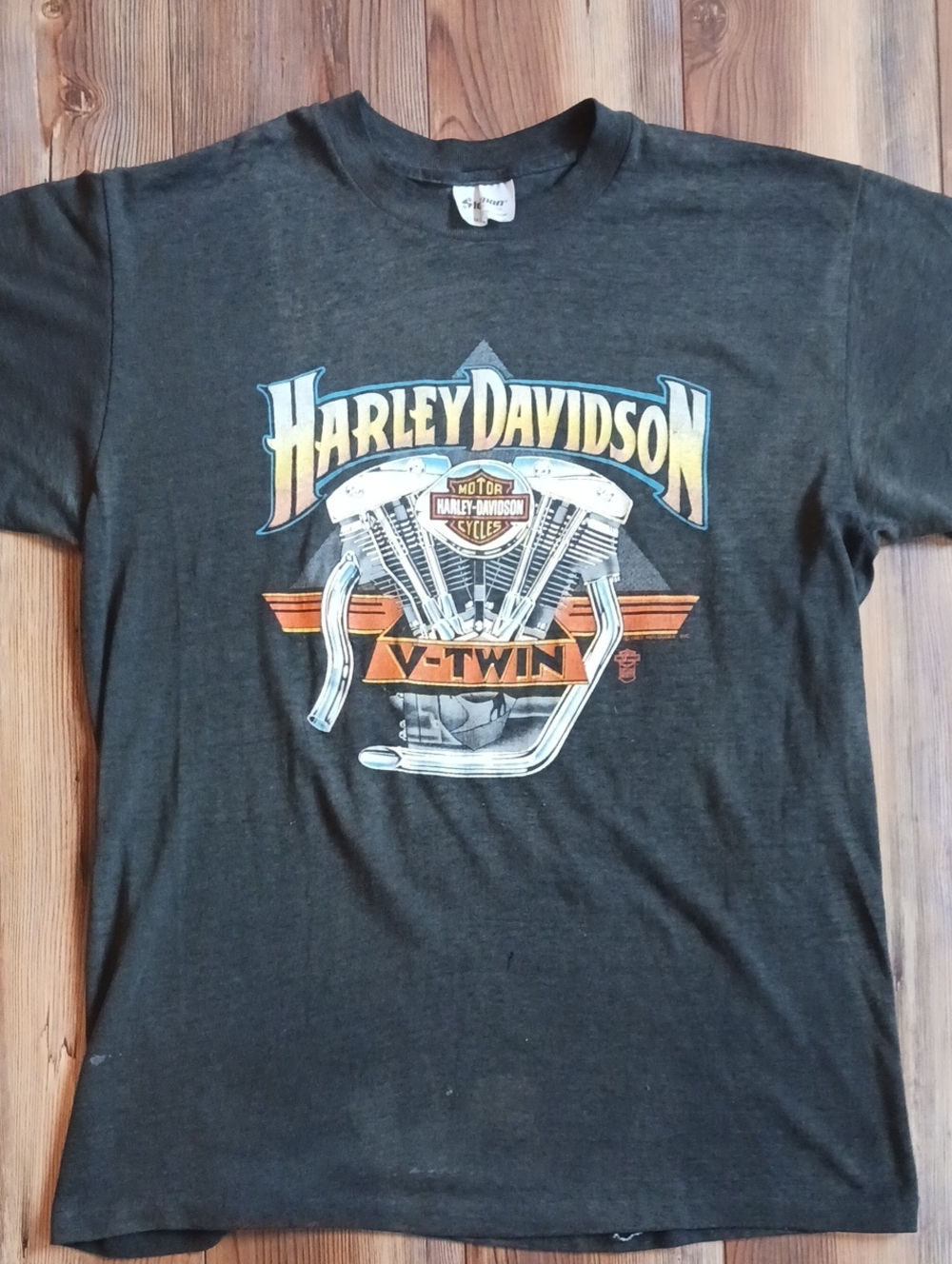 1980s Harley-Davidson Black T-shirt Lg V-Twin Engine Single Stitch Stains Hole